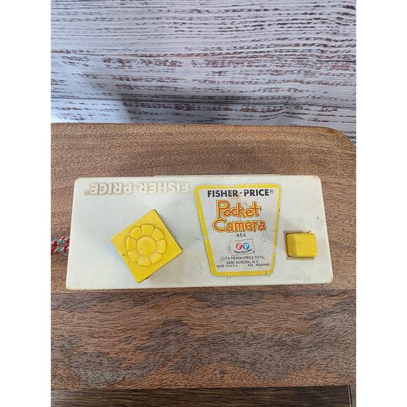 1974 Vintage Fisher Price Toy pocket Camera - Picture 4 of 4